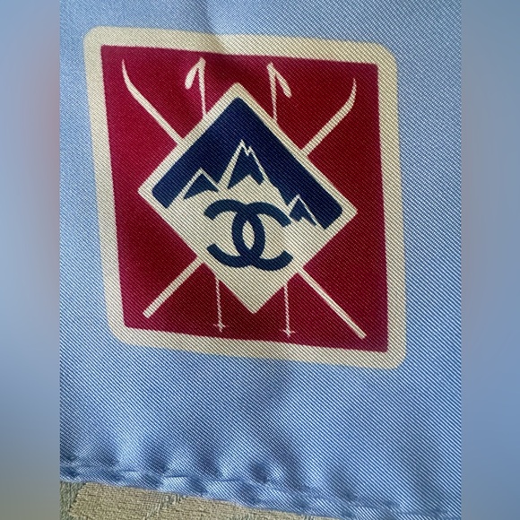 CHANEL White and Multicolor Scarf - Picture 7 of 15